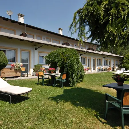 Aparthotel La Roche Appartments 3*