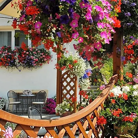 La Roche Appartments 3*
