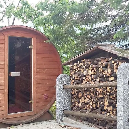 Aparthotel La Roche Appartments 3*