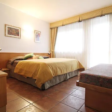 Aparthotel La Roche Appartments 3*