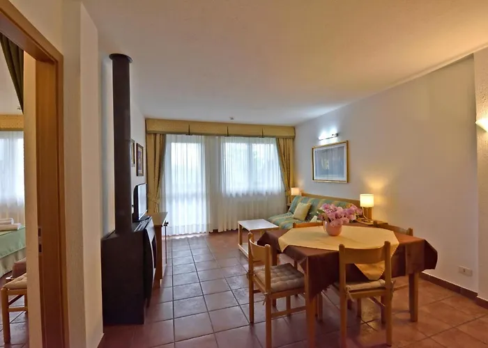 Апарт-отель La Roche Appartments Аоста